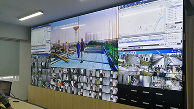 A 55-inch LCD splicing screen is used in the control room of a group in Hunan Province.